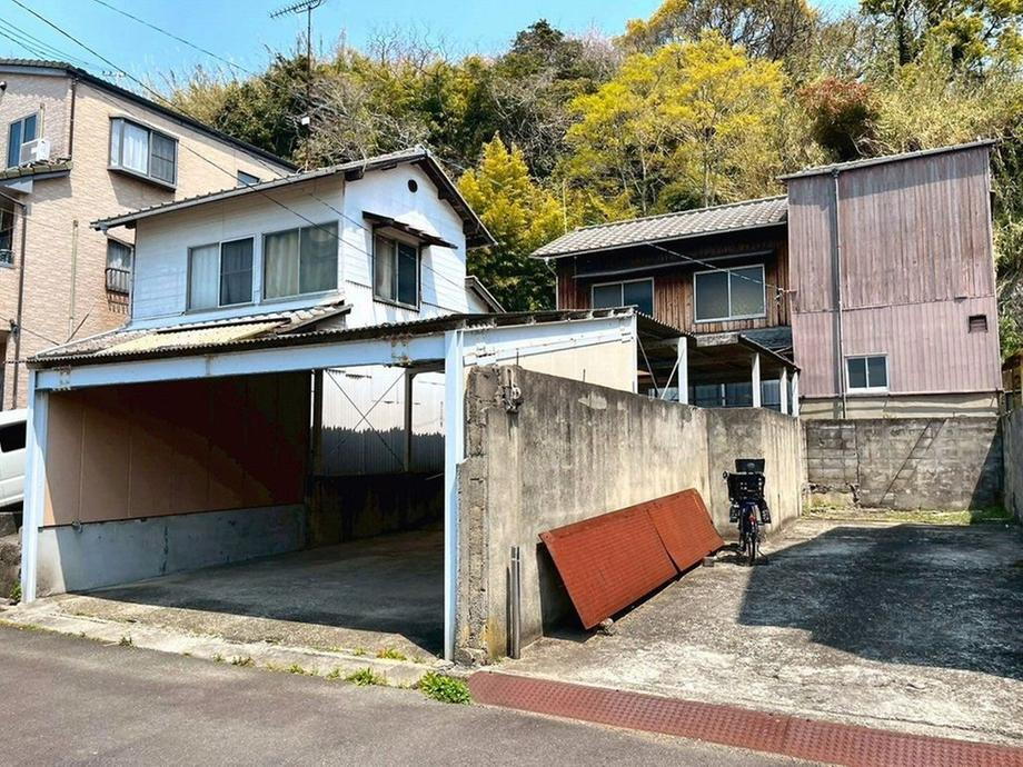 愛媛県松山市高浜町２ 950万円