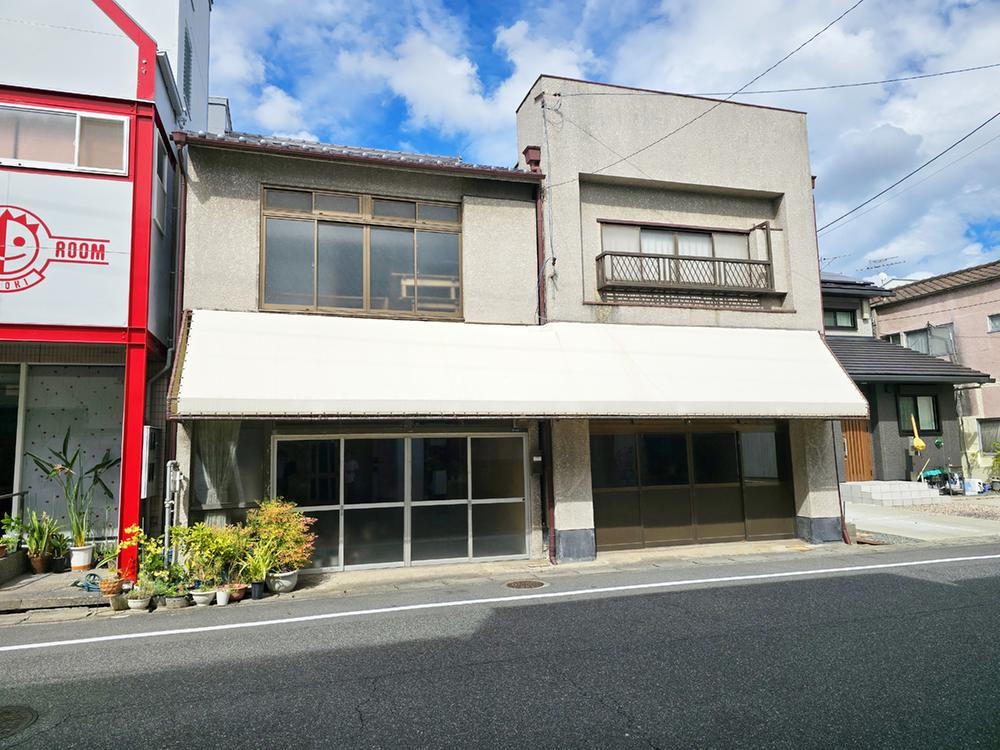 岡山県岡山市南区築港栄町 1998万円