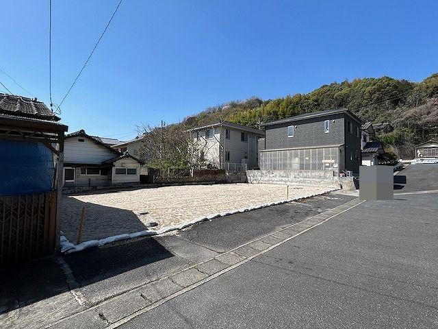 山口県岩国市新港町１ 990万円