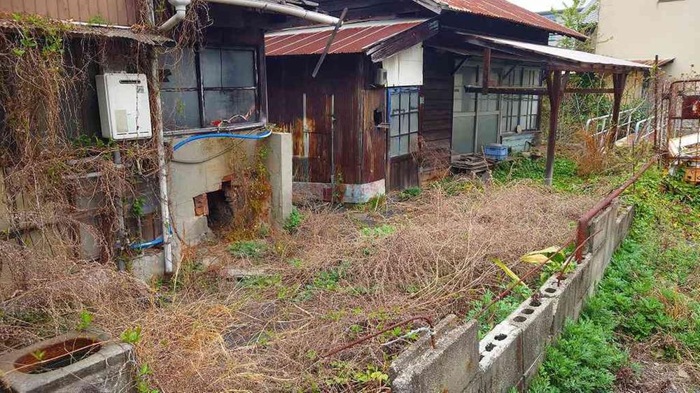 山口県岩国市新港町４ 950万円