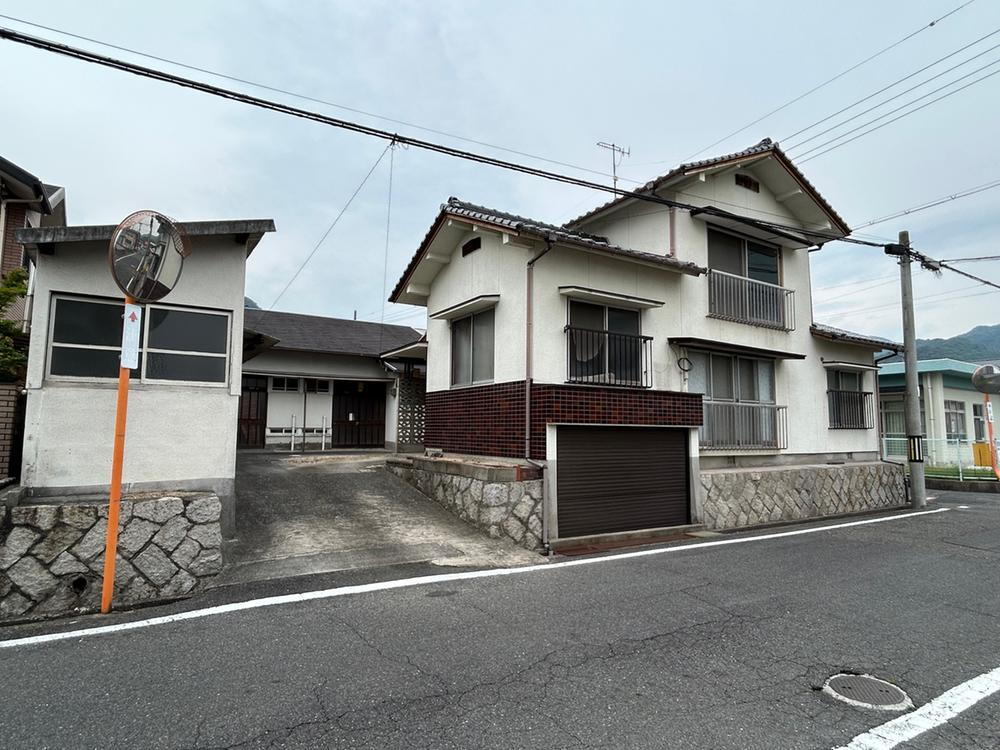 広島県大竹市玖波１ 1760.8万円