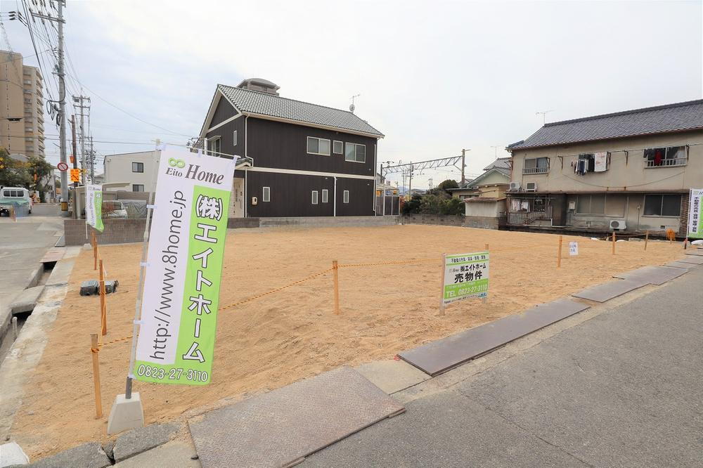 広島県呉市吉浦東本町１ 3033.2万円