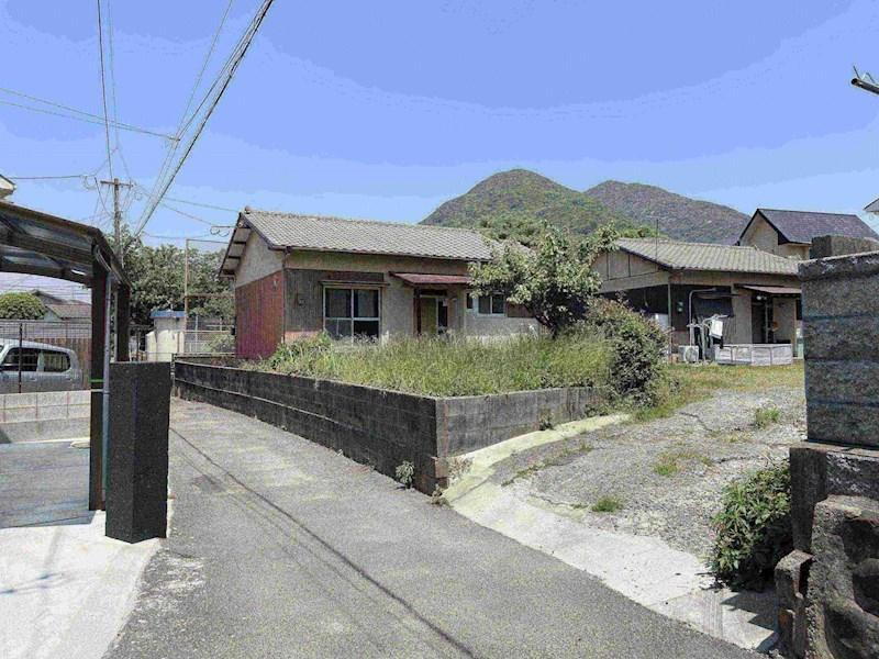 福岡県北九州市小倉南区湯川新町１ 1400万円