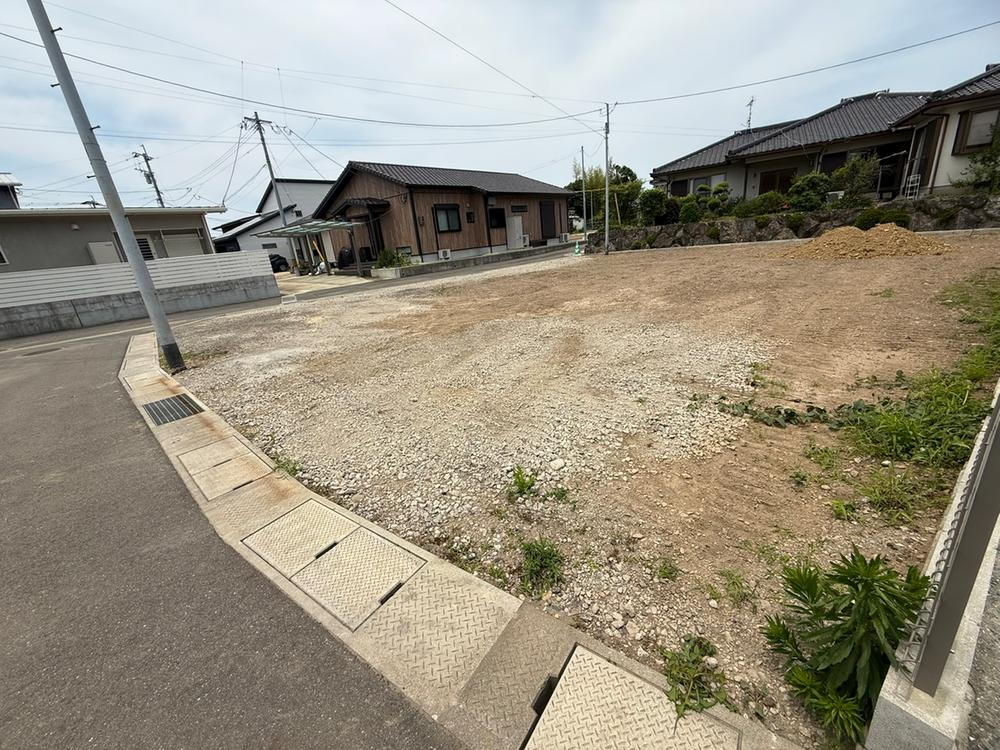 長崎県大村市池田２ 1350万円
