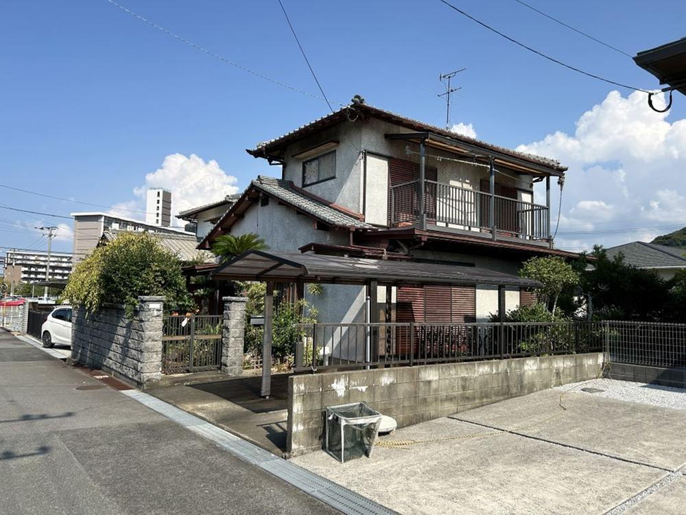 福岡県古賀市花鶴丘２ 2950万円