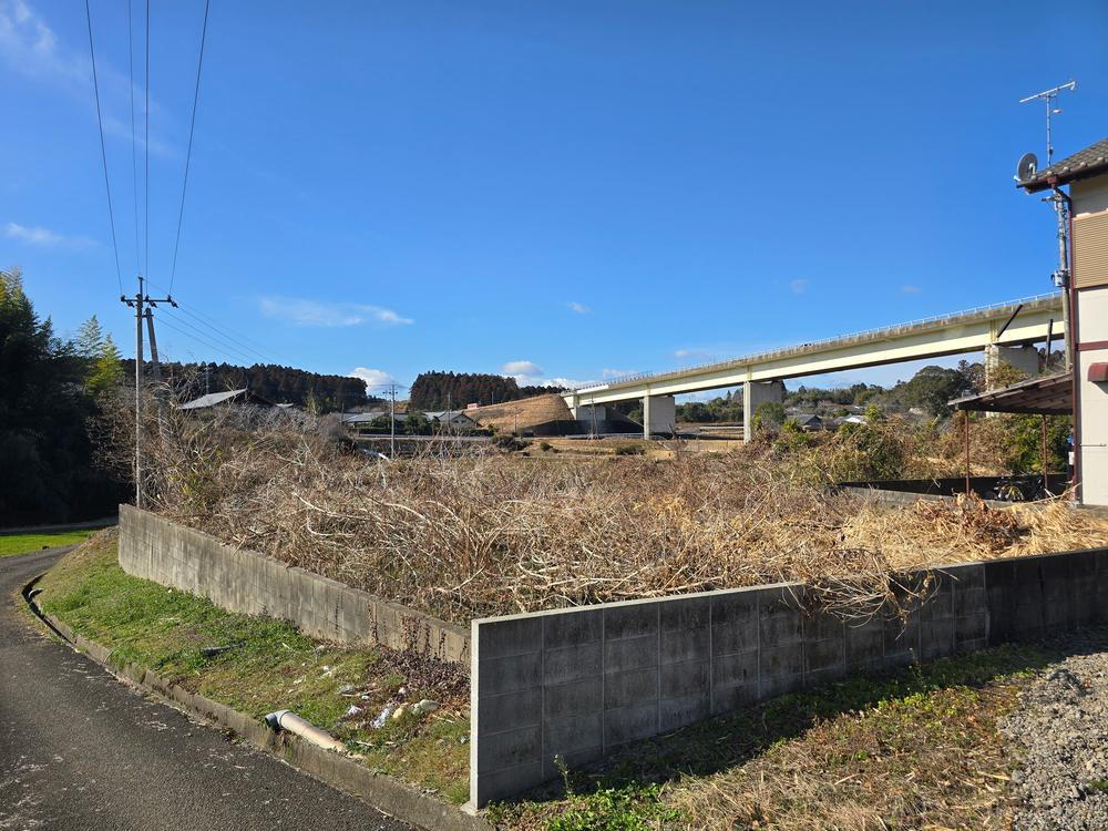 宮崎県児湯郡新富町大字新田 300万円