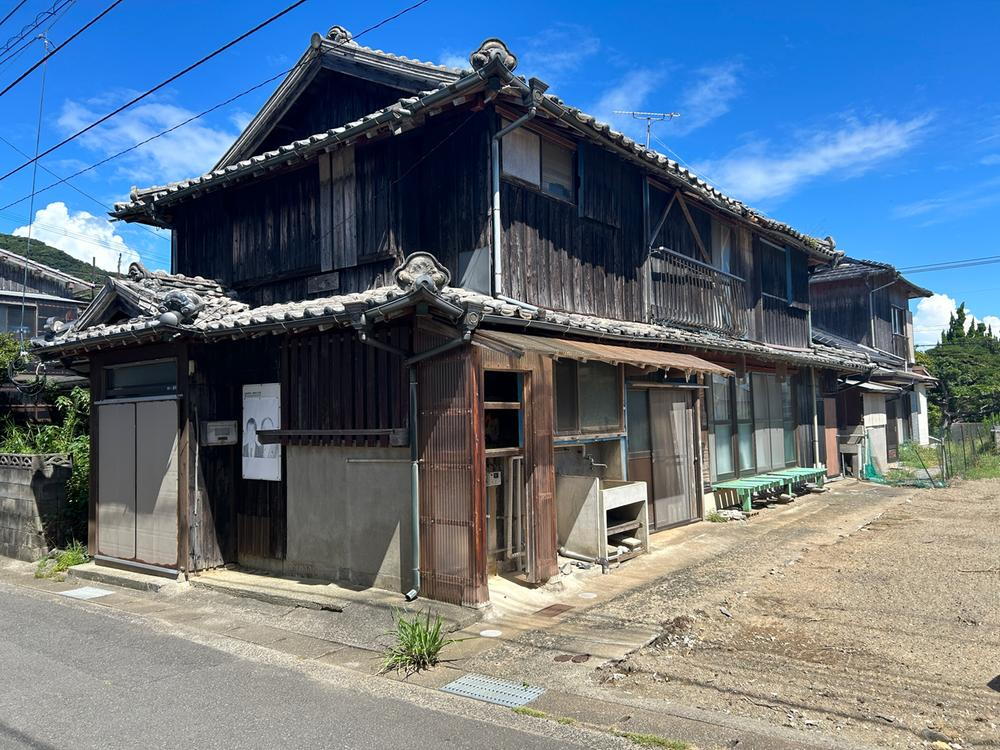 長崎県長崎市脇岬町 300万円