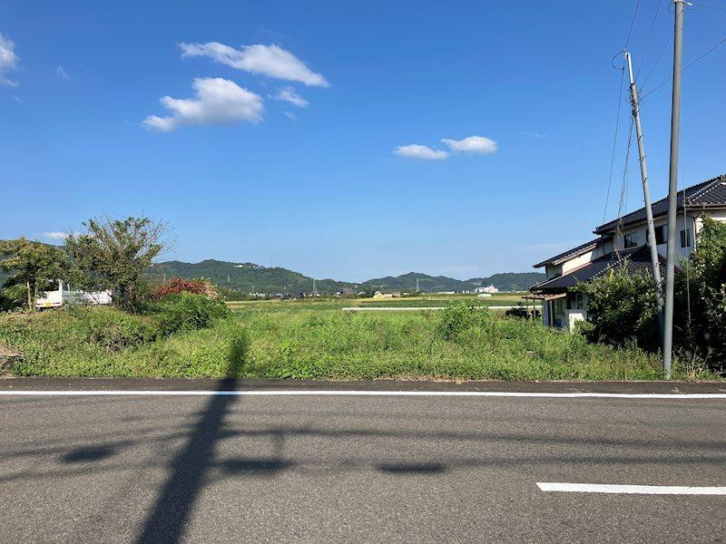 佐賀県多久市南多久町大字下多久 600万円
