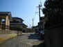 オレンジ　植田町小名田　１７０坪　住宅用地　売地 こちらが進入路の道路写真です。幅員3ｍあります。