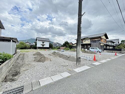 滋賀県近江八幡市安土町上豊浦 1320万円