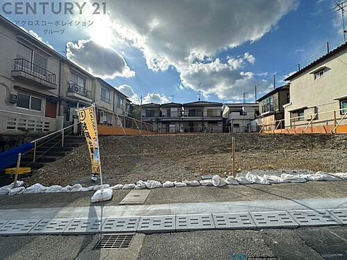 兵庫県川西市霞ケ丘２丁目 3572万円