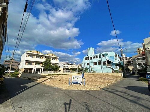 沖縄県那覇市真嘉比２丁目 13398万円