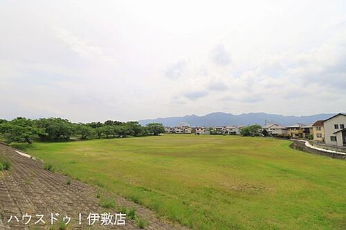 鹿児島県姶良市東餅田 21000万円