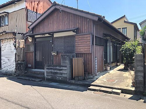 三重県津市西丸之内 1200万円