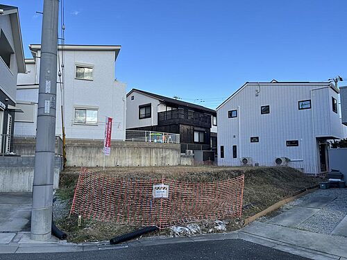 兵庫県神戸市須磨区桜の杜１丁目 2590万円