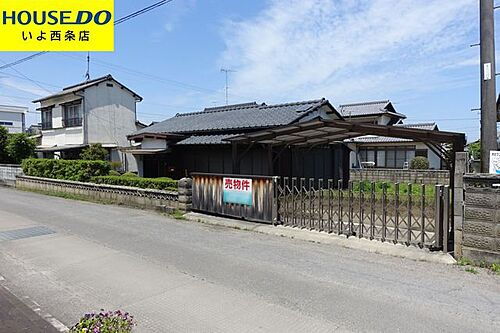 愛媛県西条市小松町新屋敷 土地