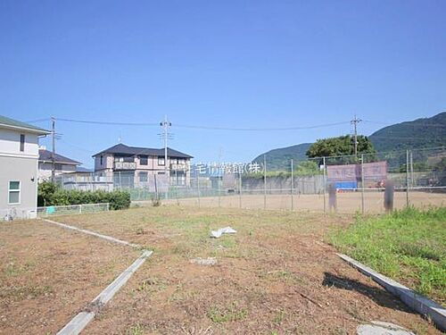 神奈川県足柄上郡松田町松田惣領 土地