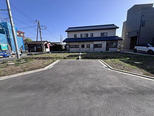 神奈川県綾瀬市小園 2340万円