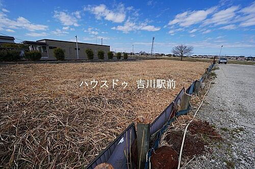 埼玉県吉川市大字関 土地
