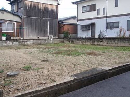 愛媛県新居浜市松神子４丁目 380万円