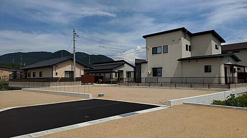 香川県坂出市川津町 土地