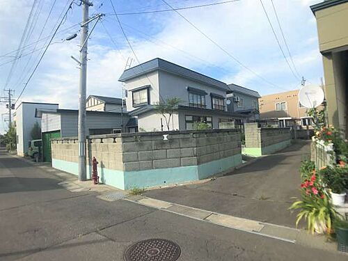 青森県青森市千富町２丁目 980万円