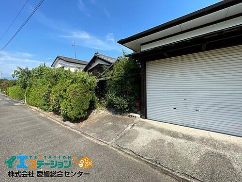 愛媛県西条市小松町新屋敷 880万円