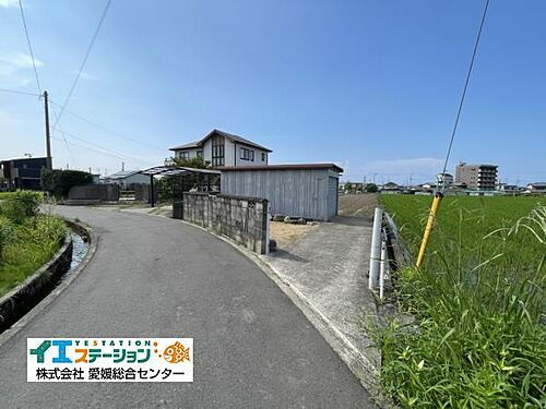 愛媛県新居浜市下泉町１丁目 270万円