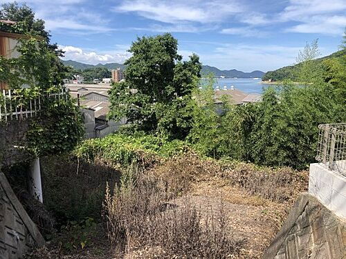 広島県呉市川尻町西６丁目 300万円