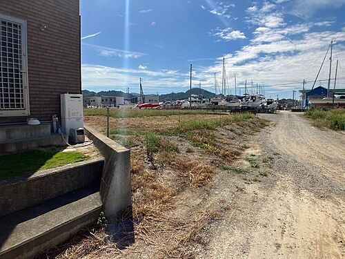 愛媛県松山市粟井河原 1740万円