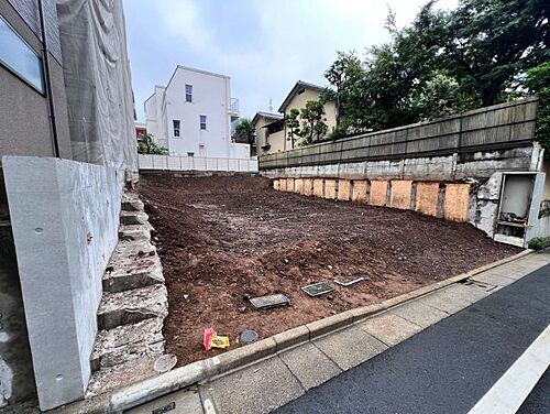 東京都渋谷区南平台町 77000万円