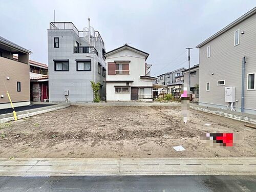 埼玉県草加市両新田西町 2490万円