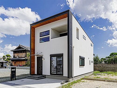 大阪府寝屋川市末広町 2280万円
