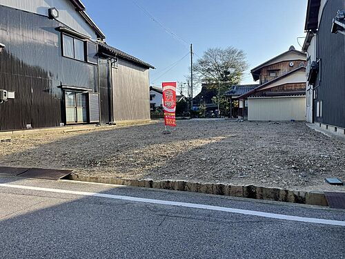 滋賀県犬上郡豊郷町大字吉田 420万円