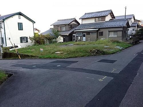 岐阜県関市迫間台１丁目 200万円