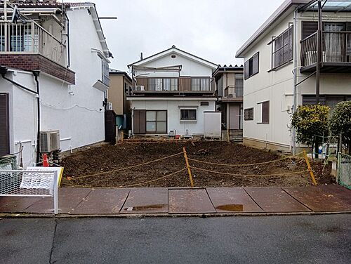 埼玉県草加市小山１丁目 2700万円