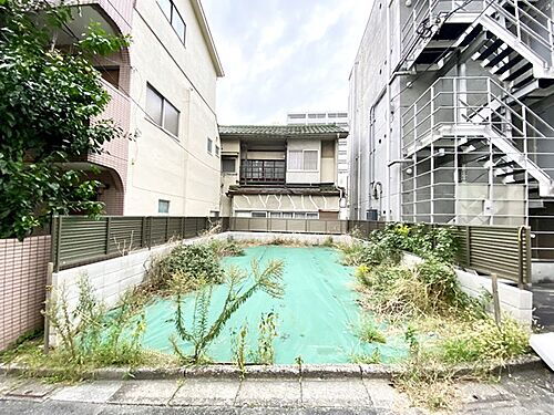 東京都新宿区四谷本塩町 12240万円