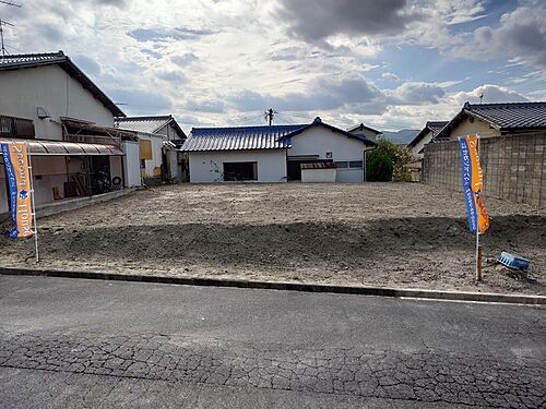 三重県名張市桔梗が丘１番町 土地