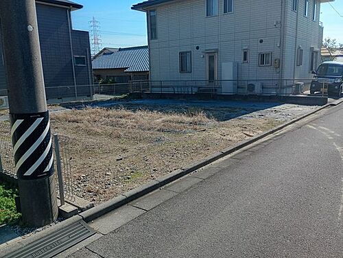 三重県四日市市釆女町 土地