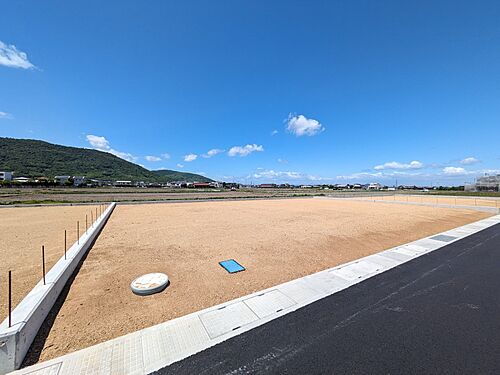 香川県坂出市加茂町 土地