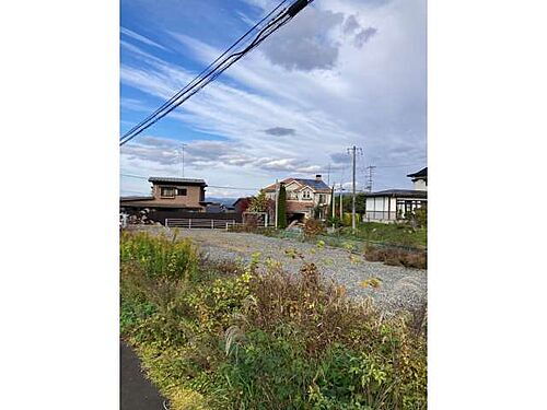 岩手県紫波郡紫波町二日町字北七久保 900万円