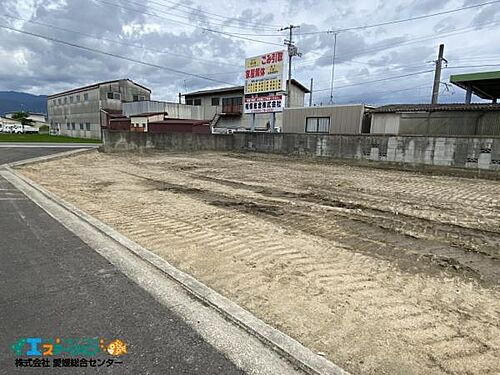 愛媛県西条市小松町新屋敷 790万円