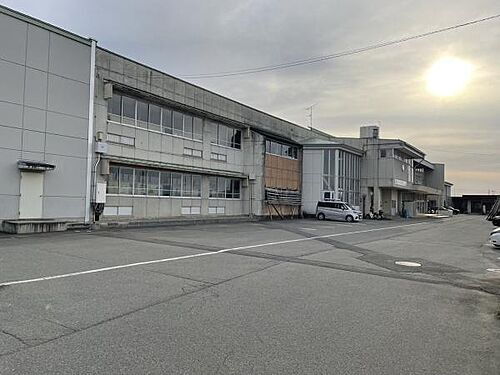山形県米沢市中田町 556万円