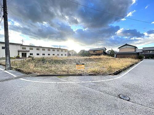 滋賀県犬上郡多賀町大字多賀 890万円