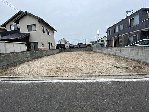 愛媛県松山市河野中須賀 790万円