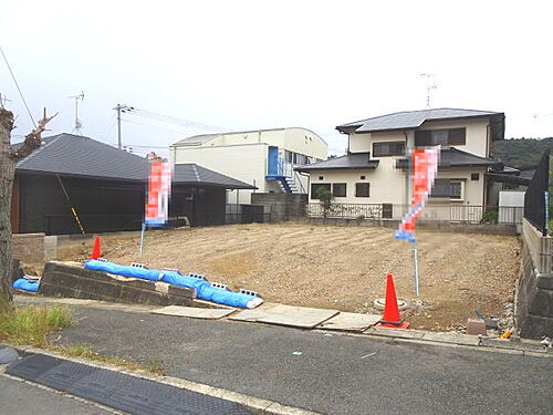 兵庫県川西市萩原台西２丁目 土地