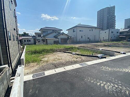 愛知県岩倉市中本町中市場 土地