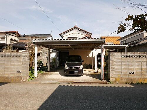 富山県富山市石坂 990万円