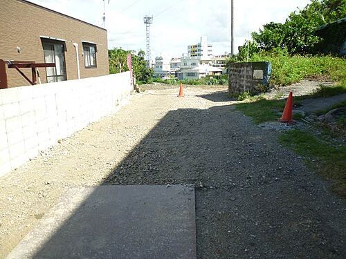 沖縄県沖縄市山里１丁目 土地