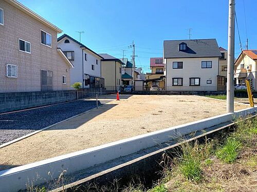 愛媛県松山市南吉田町 1200万円